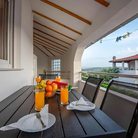Villa Olea - *