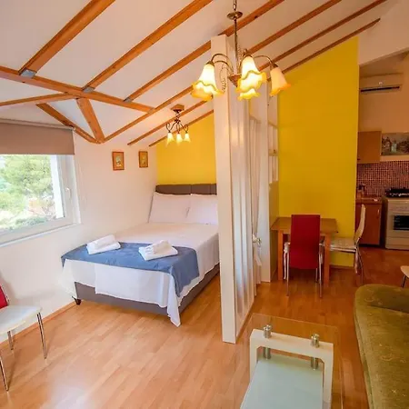 Villa Olea - *